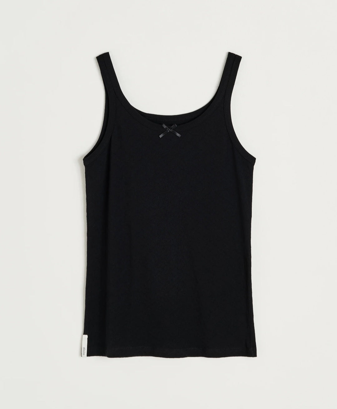 aiayu - Messhu Tank, fås i farverne Black og Pure Ecru