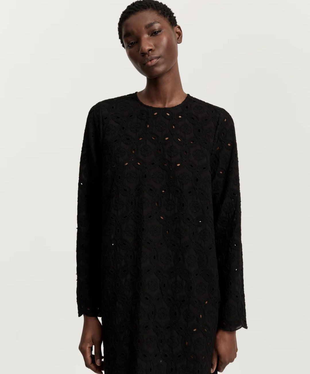 aiay - Novia Dress Embroidery, Fås i farverne Black og Pure Ecru