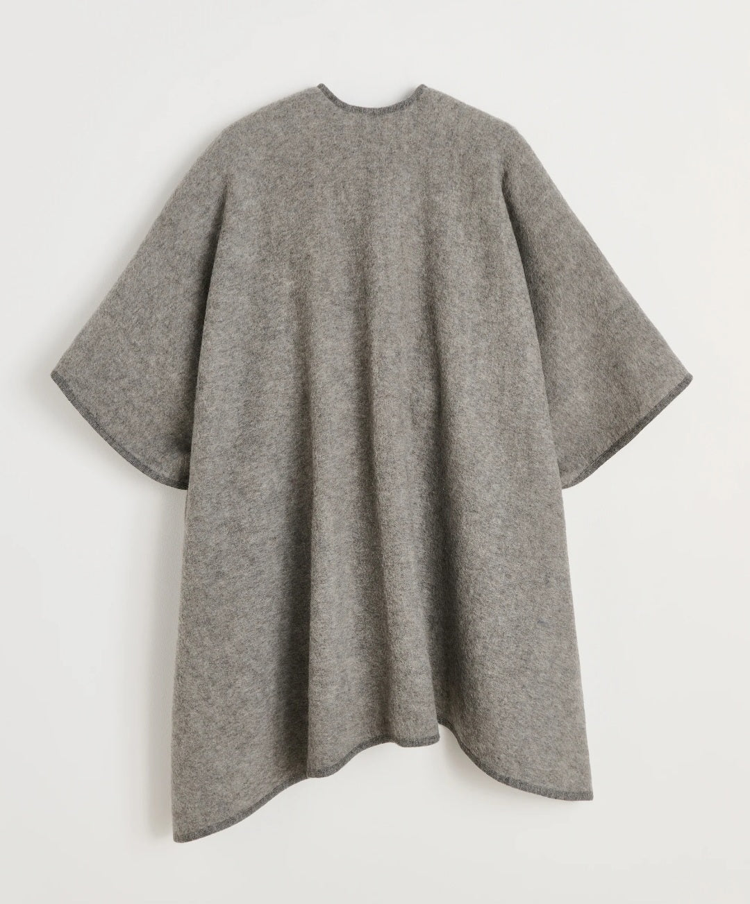 aiayu - Avery Poncho, Wool, Pure Grey