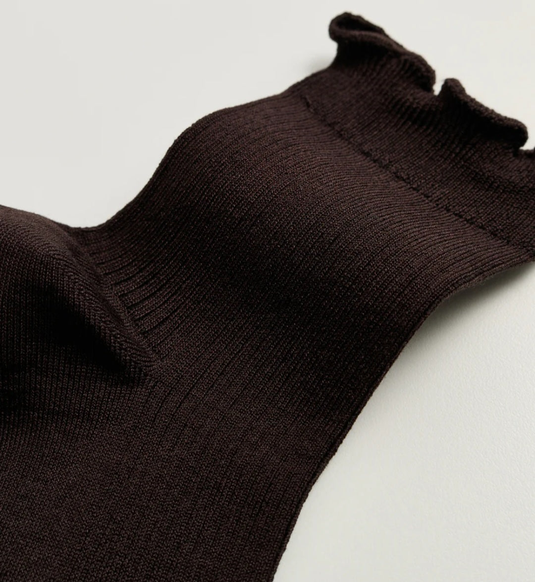aiayu - Cotton Frill Sock, Fås i farverne Milk, Black og Chocolate