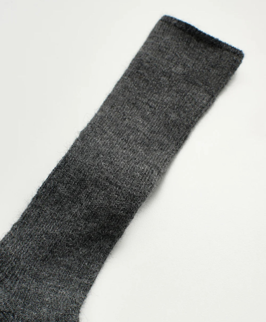 aiayu - Llama Sock, Fås i farverne Pure Bliss og Pure Stormy