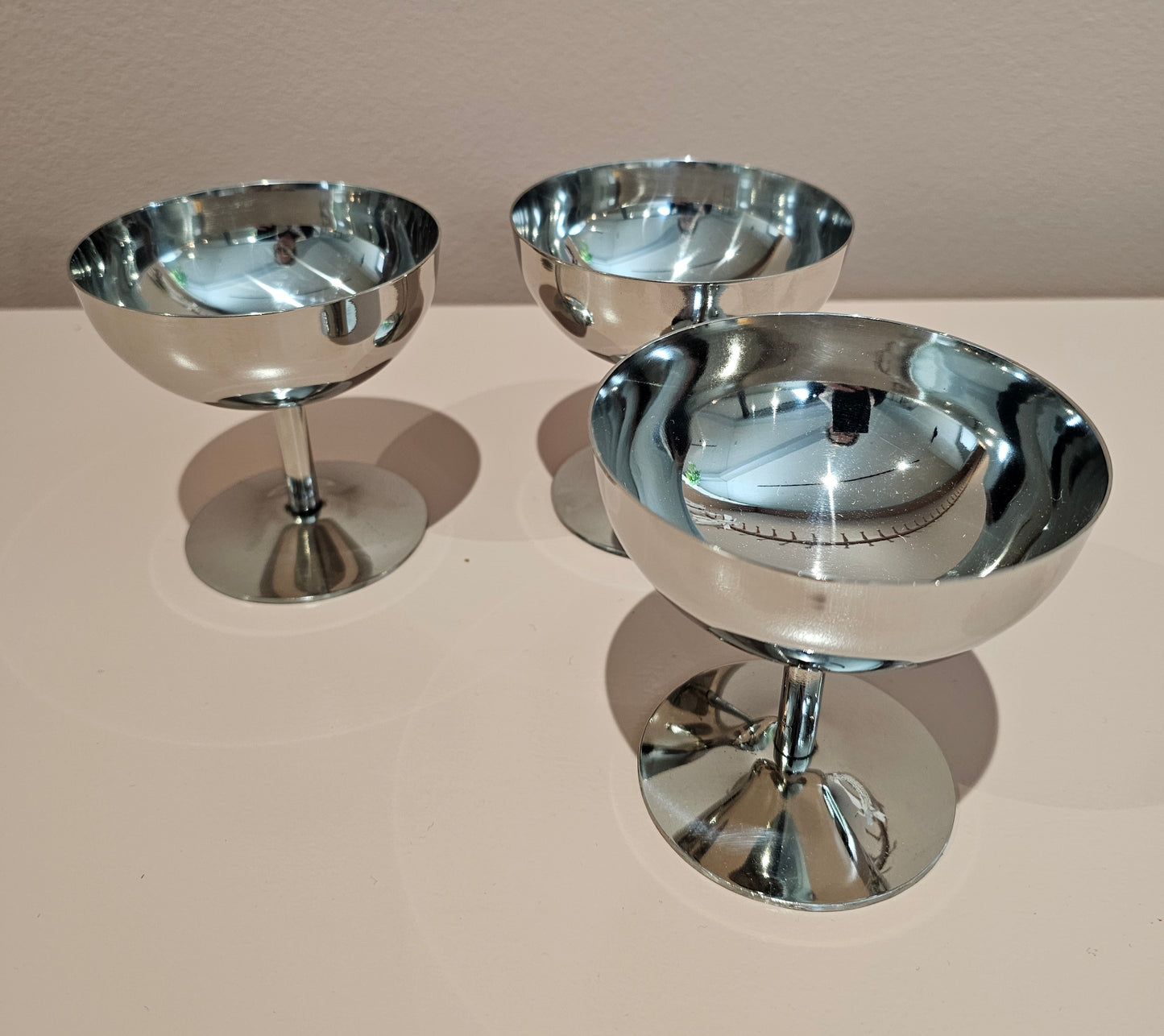 RUMklang Indretning - Steel Coupe, Rustfrit stål