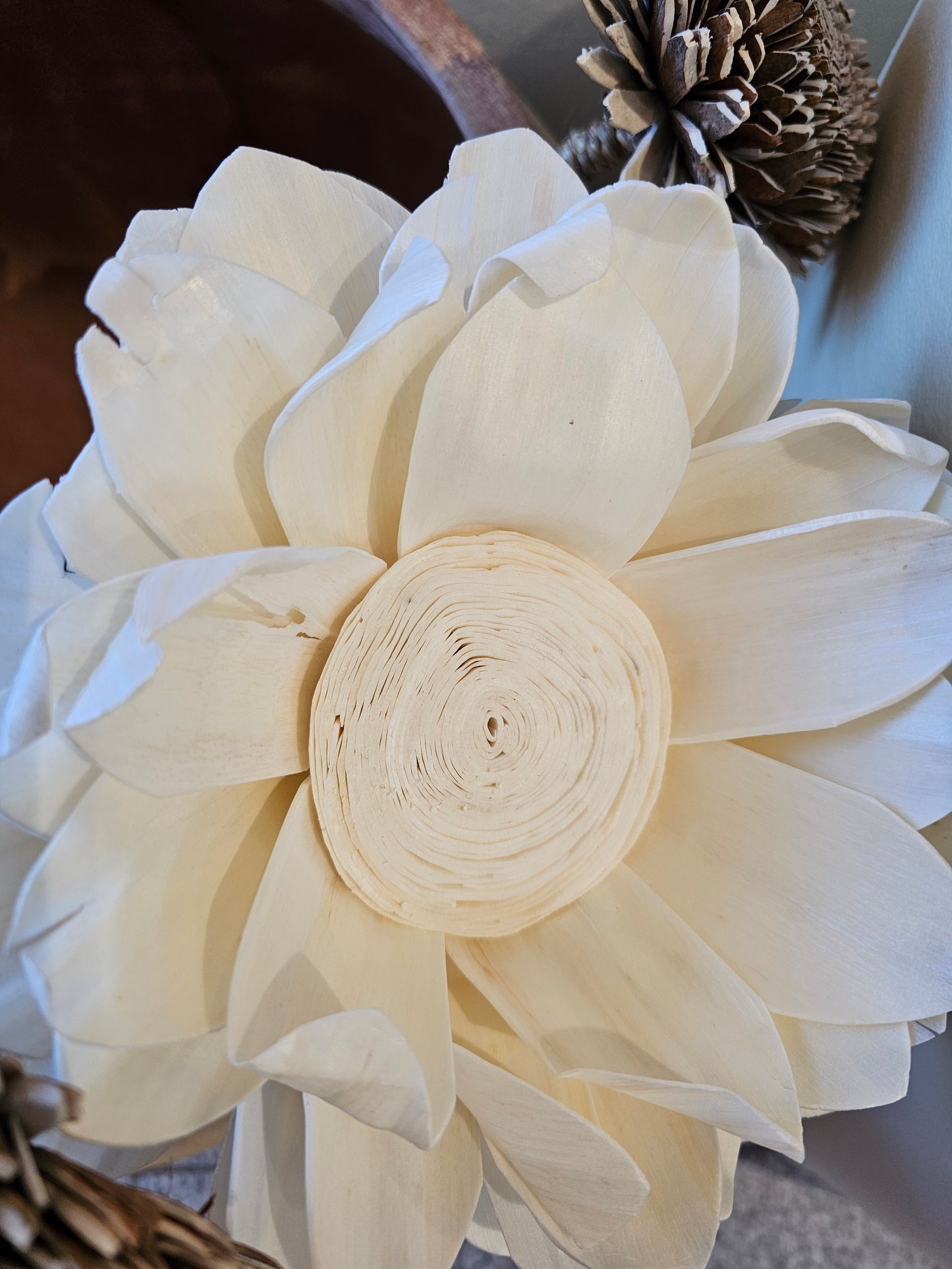 Jakobsdals - Flore Lotus Decoration, Creme