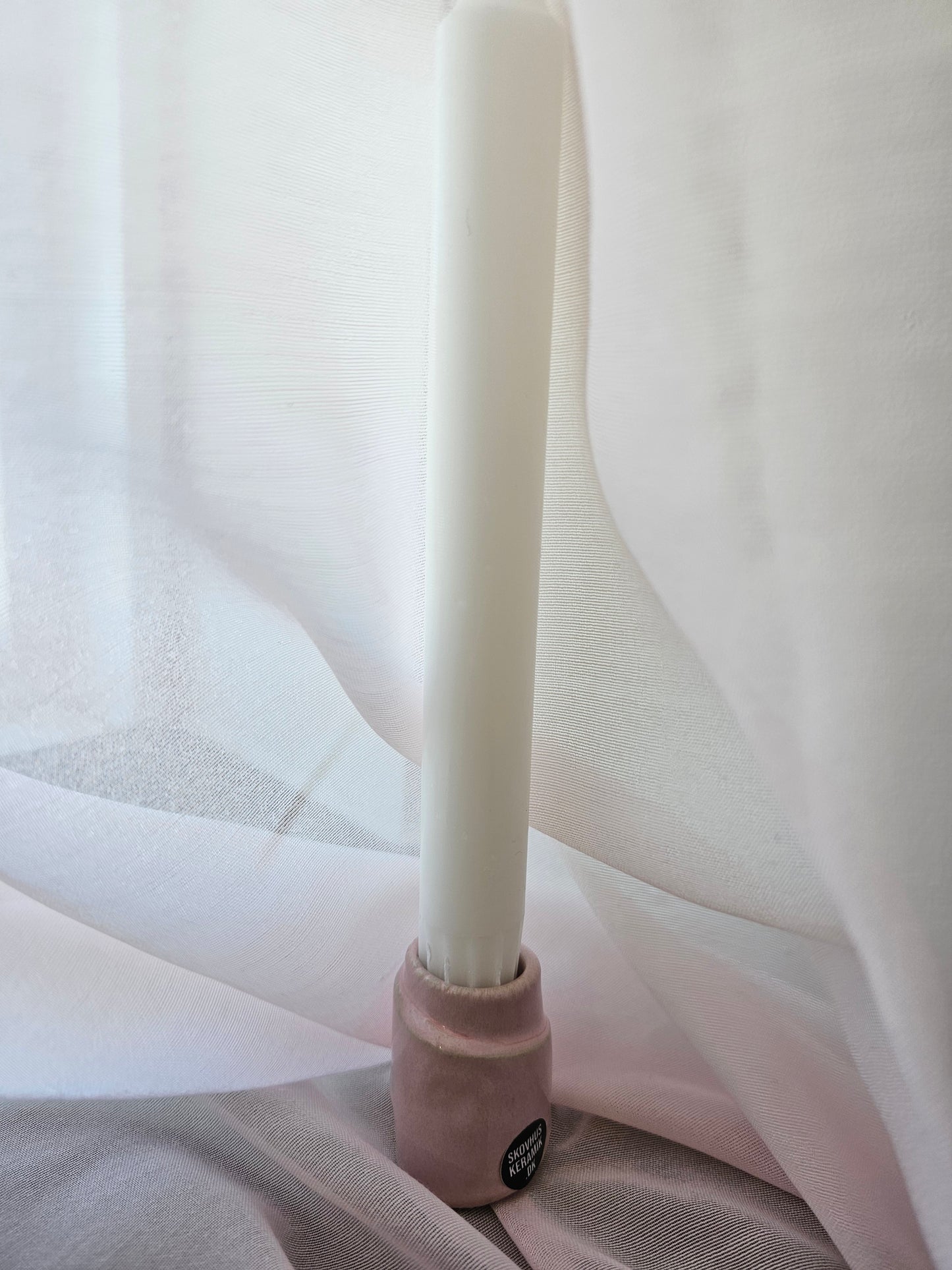 Skovhus Keramik - Lysestage, Fås i farverne rosa, creme og coffee