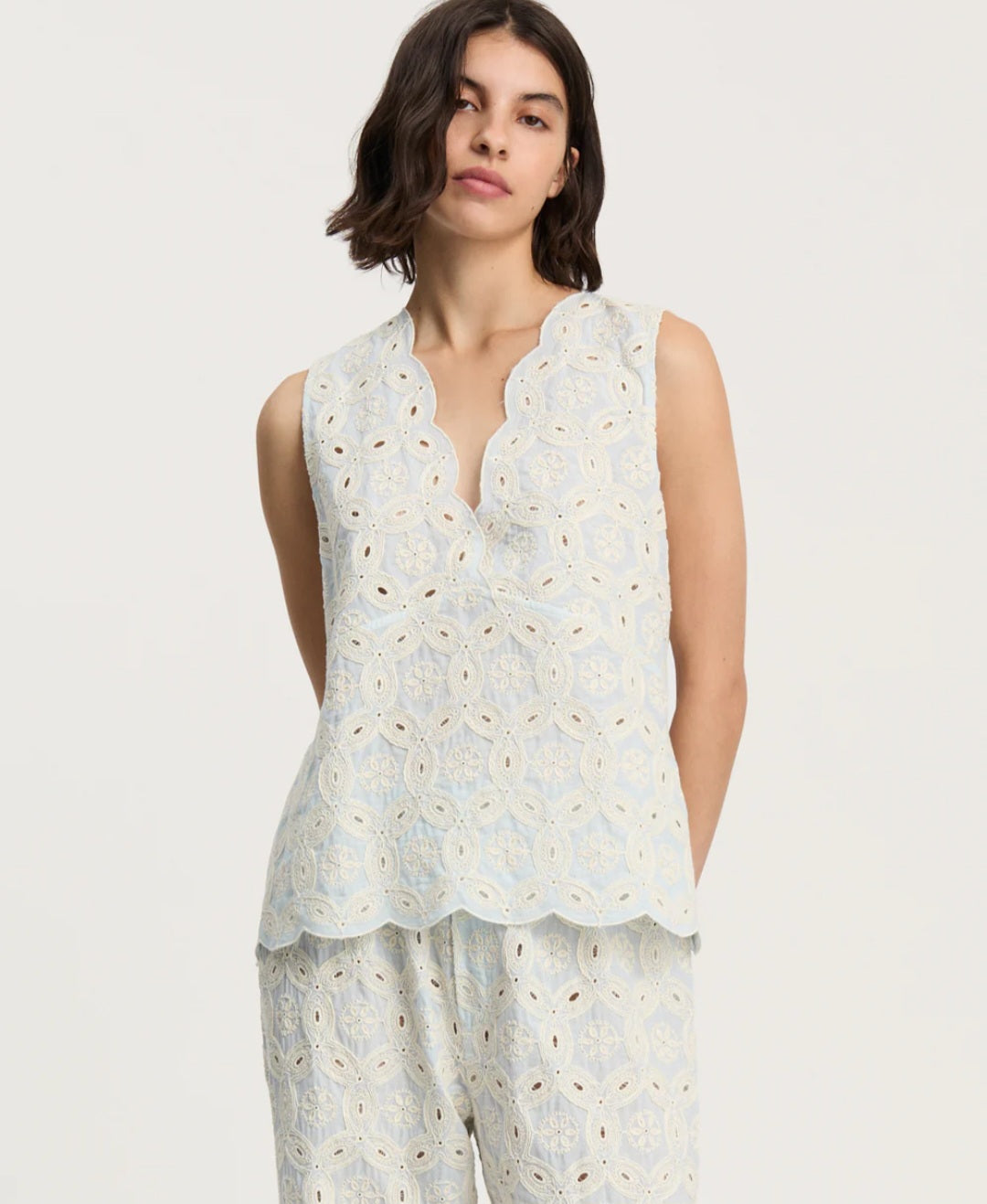 aiayu - Himani Top Embroidery, Blue Eyes