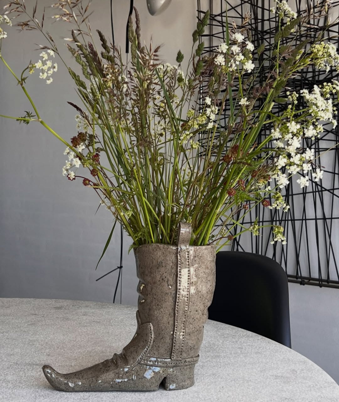 Holland Atelier - Ranch Vase, Fås i 4 forskellige farver - Beige, Lysebrun, Lysegrøn & Mørkeblå
