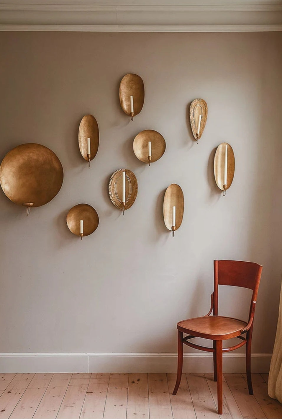 Bungalow - Wall Light Grooved Edge Tapered, H34 cm., Golden