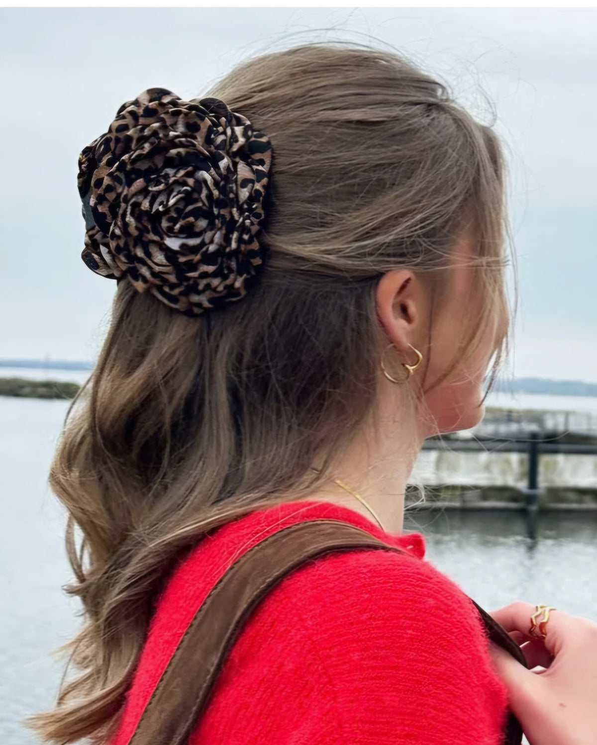 By Stær - Daisy Hårklemme, Stor, Leo Brun