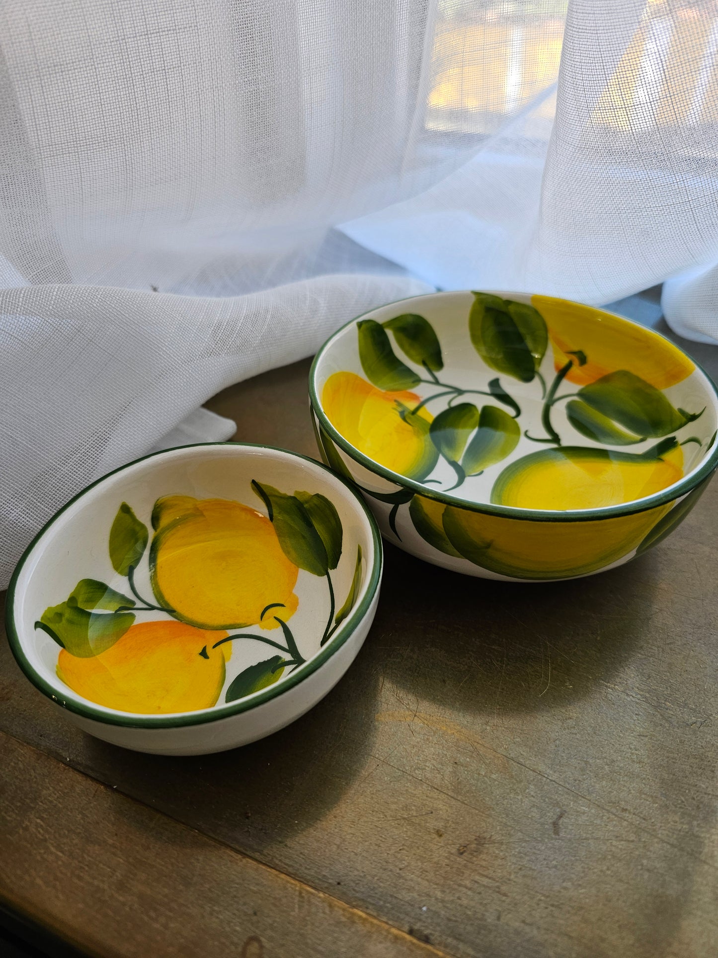 Caja Company - Citron Skål, Italiensk fajance, Fås i 2 størrelser - Ø9,5 & Ø13 cm.