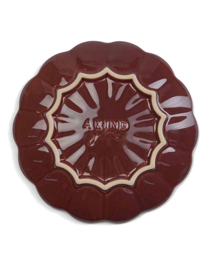 A Kind Gesture – Cosy Stentøj Kop, Mahogany Red