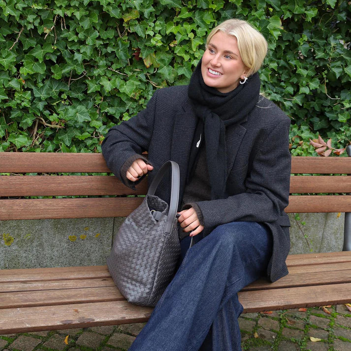 ByStær - Kliva Tørklæde Sort