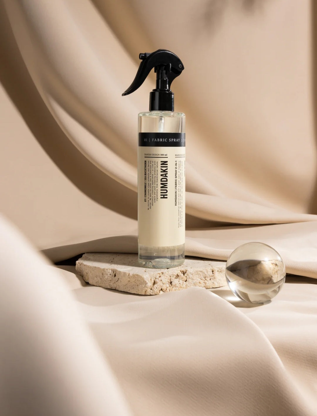 HUMDAKIN - Fabric Spray 2-in-1, Kamille & Havtorn, 300ml