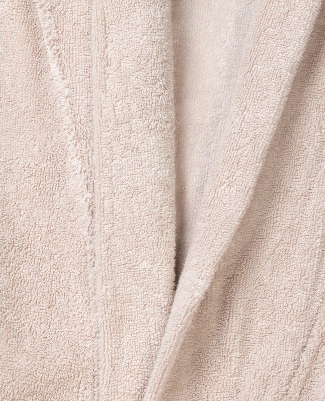 Aiayu - Bathrobe Silence, Aura