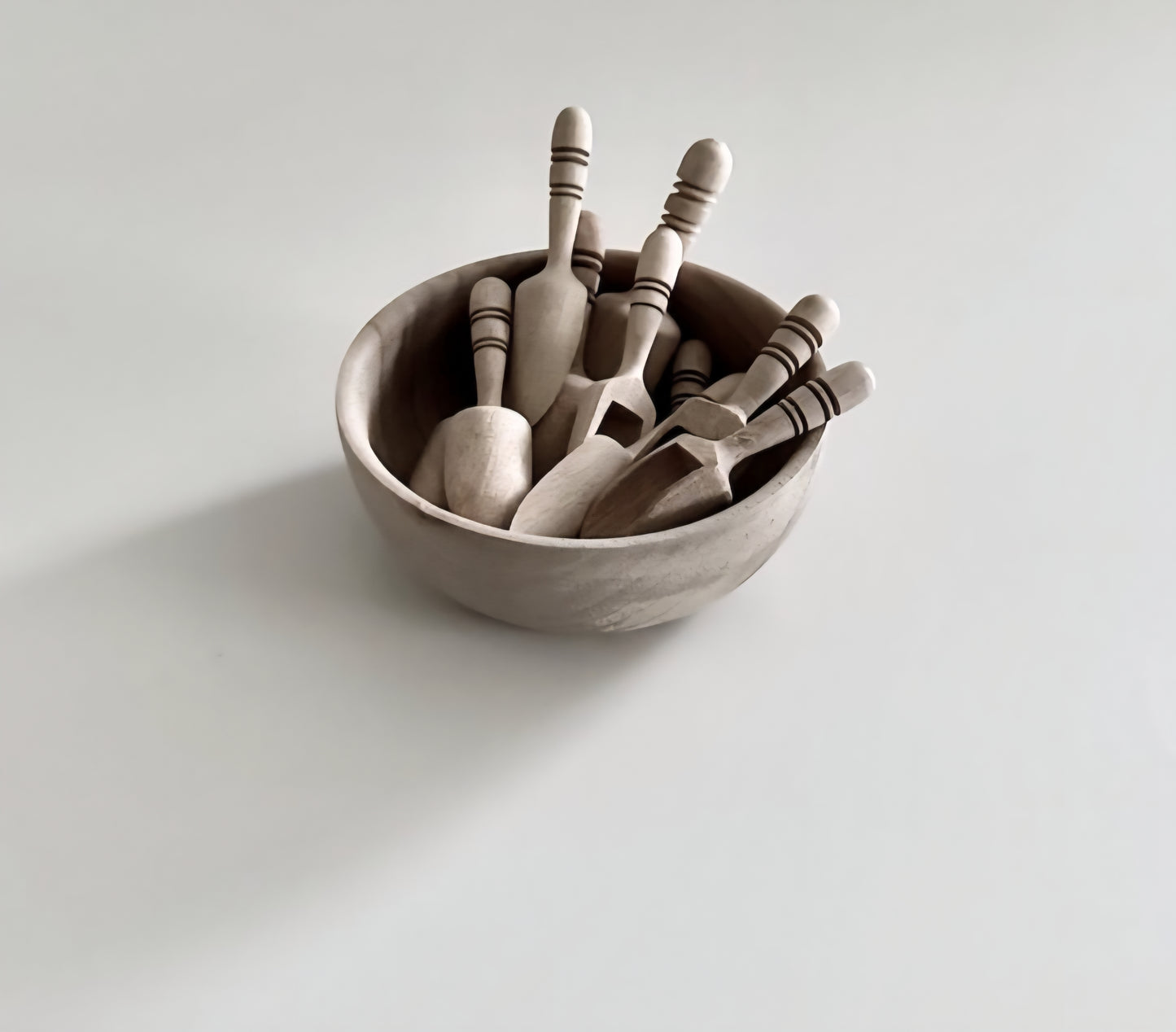 Manipura Living - Salt spade, Walnut