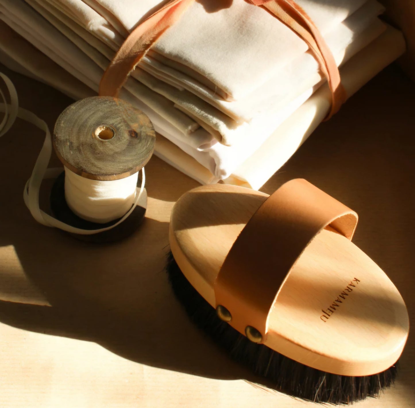 Karmameju - RECHARGE Tørbørste