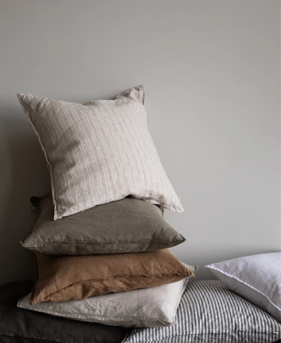 Tell Me More - Hør Pudebetræk, Hasselnøddestriber, 50x50 cm.