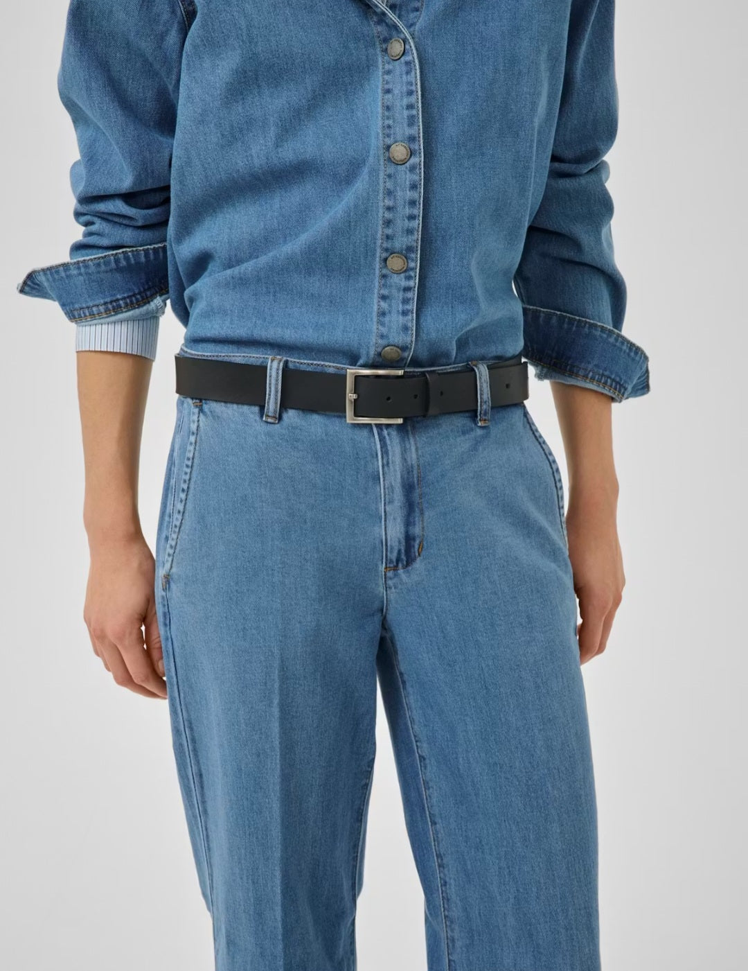 My Essential Wardrobe - The Lara Pant, Dark Blue Un-Wash & Medium Blue Wash