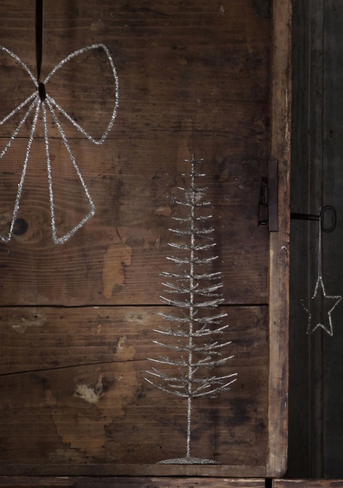 Tine K Home - Glitter Juletræ, DUSTPINETREE-L, Metal, H40 cm.