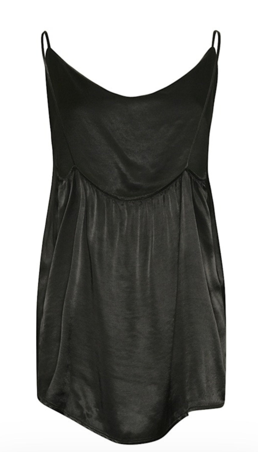 Tiffany - Felina Top, Fås i 2 farver - Butter Cream & Black