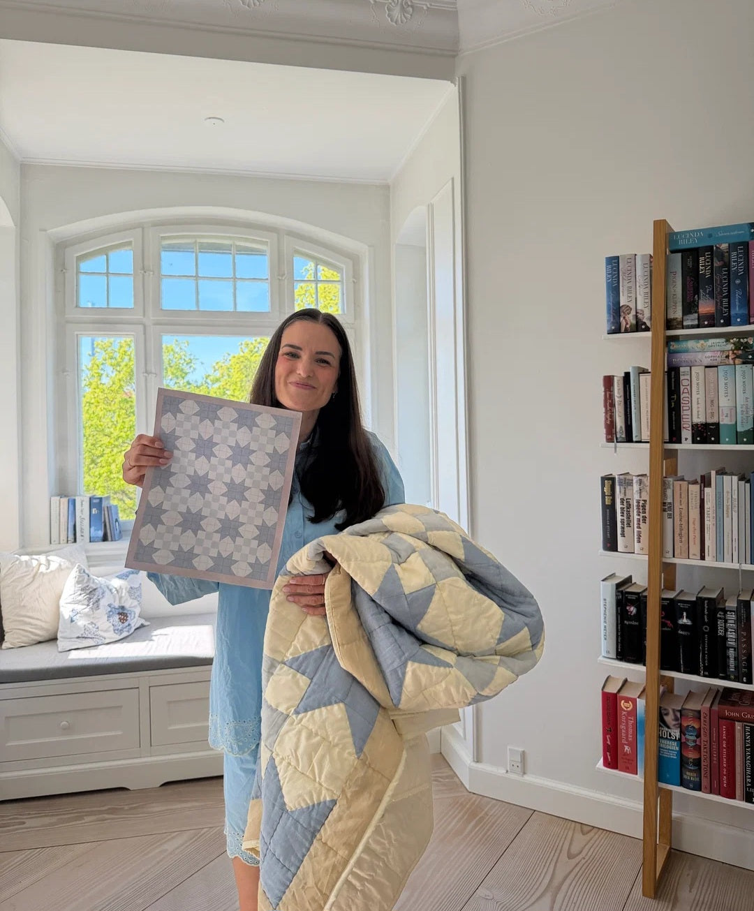 Jou Quilts - JOU half square triangle plaid og sengetæppe, 130x210 cm.