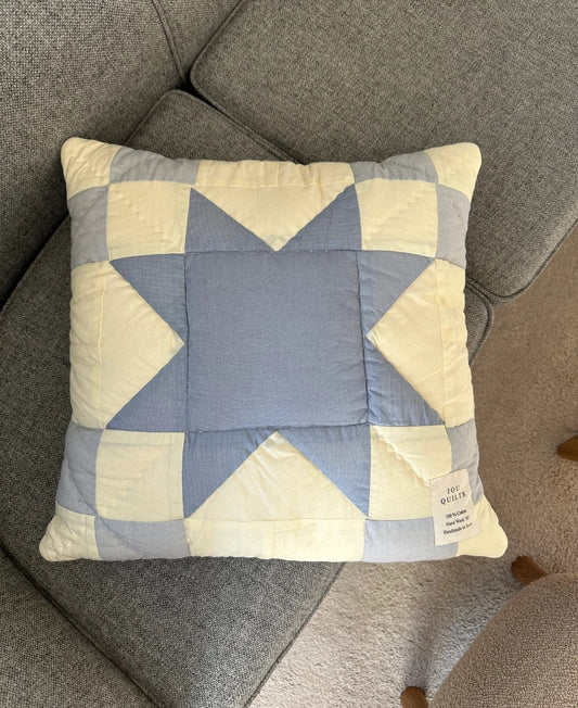 Jou Quilts - JOU half square triangle cushion, 45x45 cm.