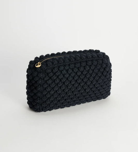 aiayu - Linn Clutch, Black Navy
