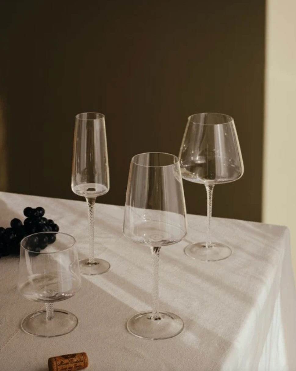 Broste Copenhagen - Bellevue Glas, Fås i 4 varianter - Vandglas, Hvidvins- & Rødvinsglas & Champagneglas