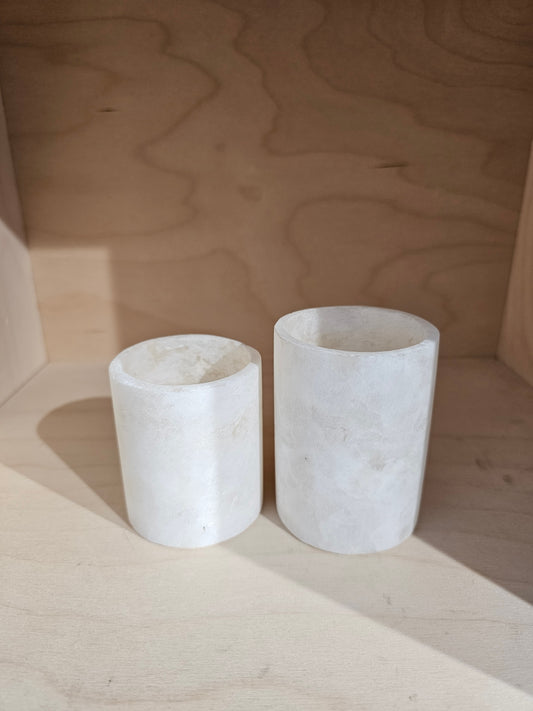 RUMklang Indretning - Alabast Cylinder - fås i 2 højder 6 & 8 cm.