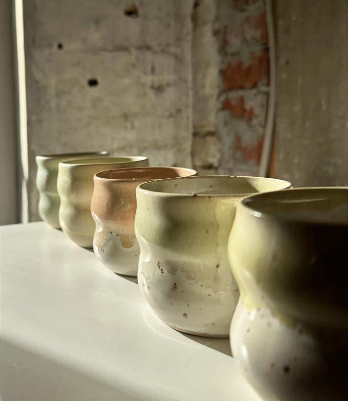 Del Nord Ceramics - Curvy Spring Cup, Mat Grøn