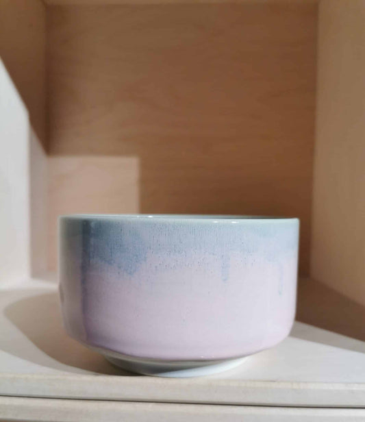 Studio Arhoj - Munch Bowl, Rosa med mint detaljer, Glaseret, M21