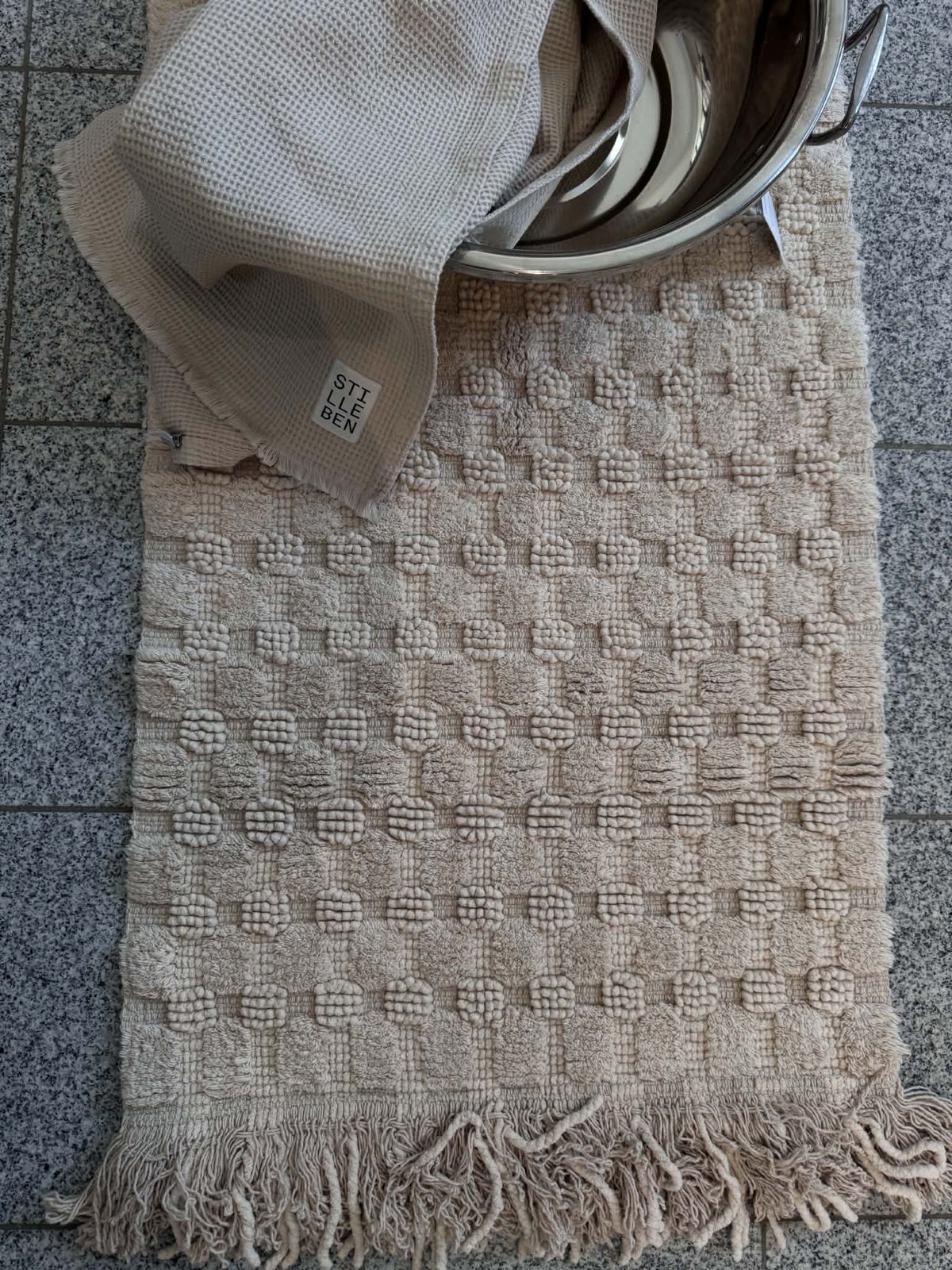 Nordal - LUNA Bademåtte, 60x120 cm., Fås i 2 farver - Off White & Lys Brun