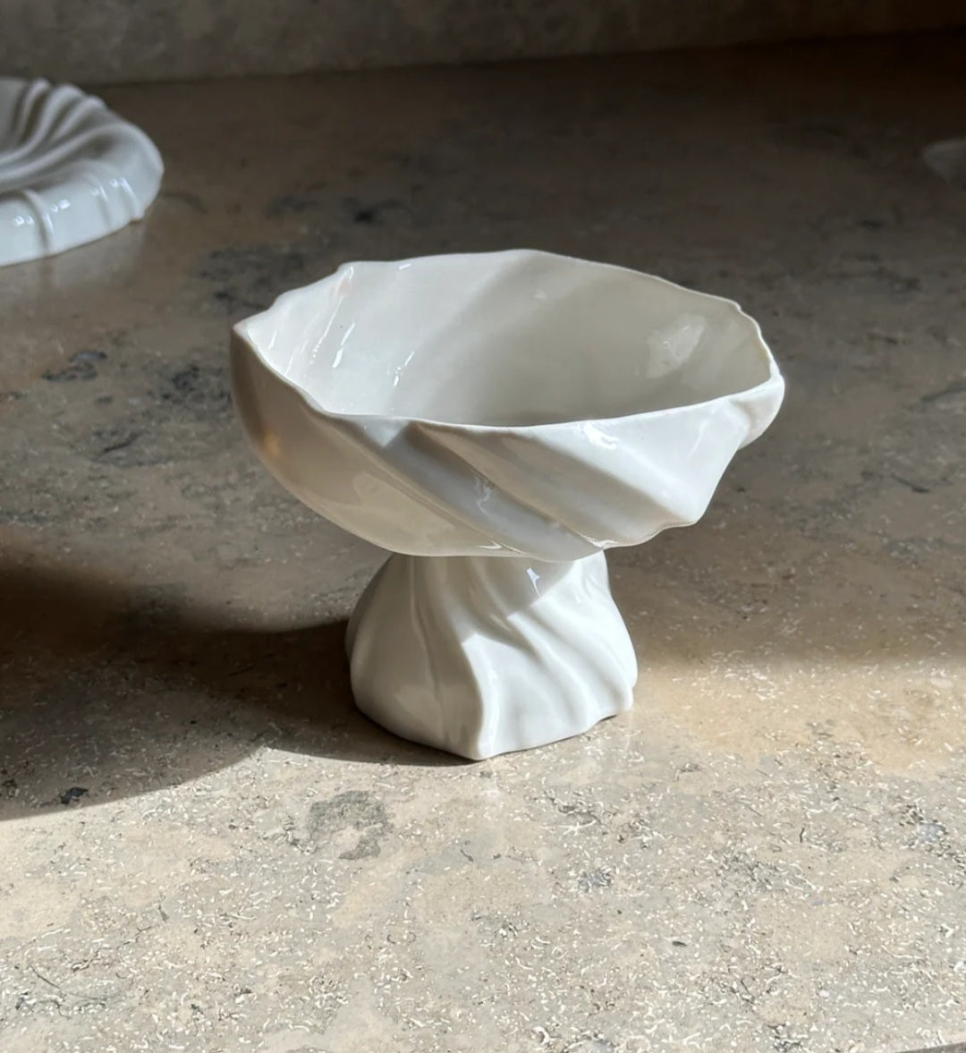 Atelier Marée - Piedestalskål, D11xH9 cm., Hvid