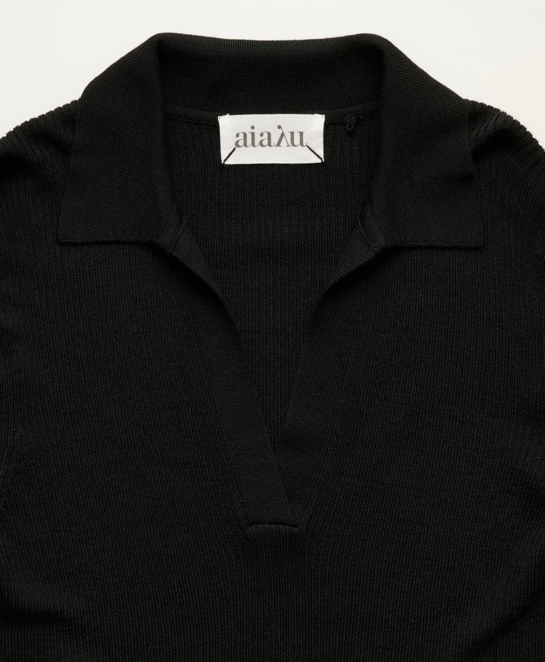aiayu - Noa polo bluse, Pure merino, Black