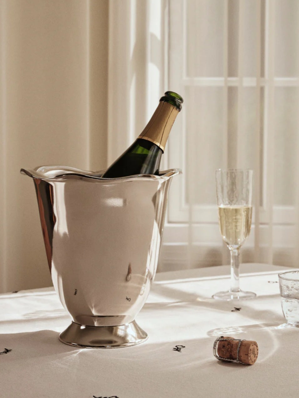 Broste Copenhagen - Beatrice Vinkøler, Ø23xB22xH23 cm., Silver finish