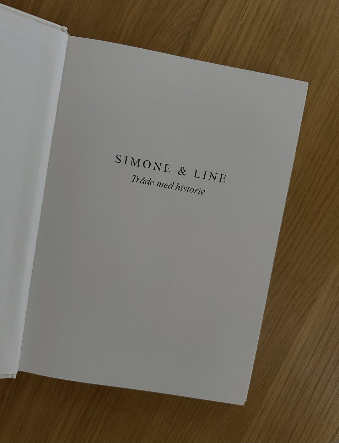 Jou Quilts - Håndarbejdsbog - "Simone & Line tråde med historie"